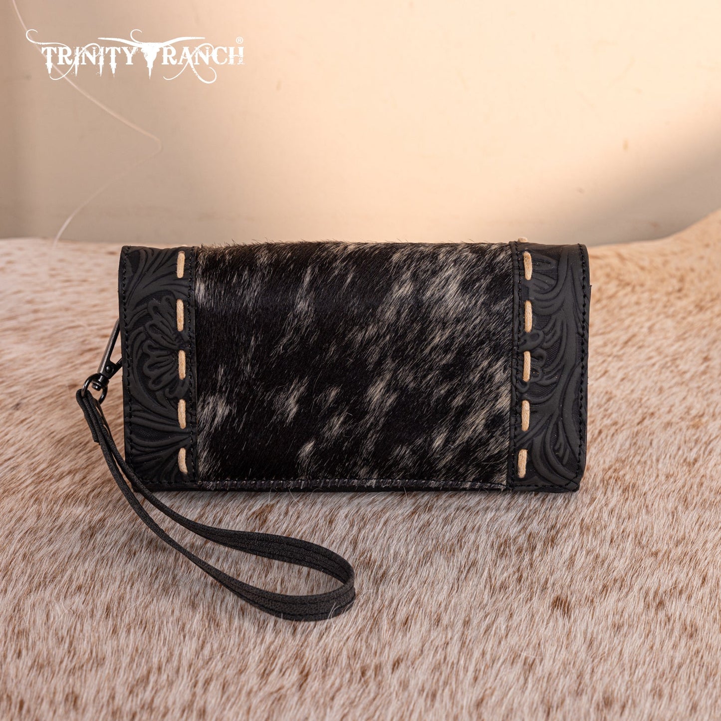 TR199-W018  Trinity Ranch Hair-On Cowhide Toole Collection Wallet