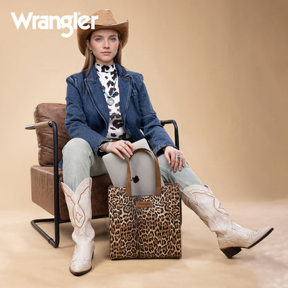 WG296-8900BR    Wrangler Leopard Print Tote Bag- Brown