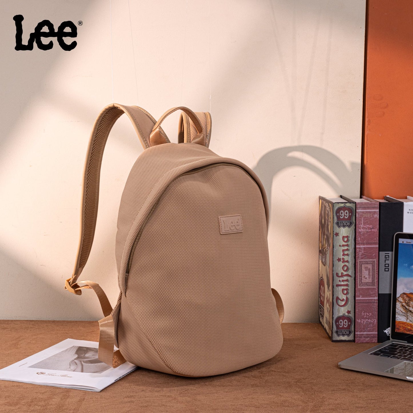 LEE67-001  LEE Basic Light-Weight Polyester Backpack