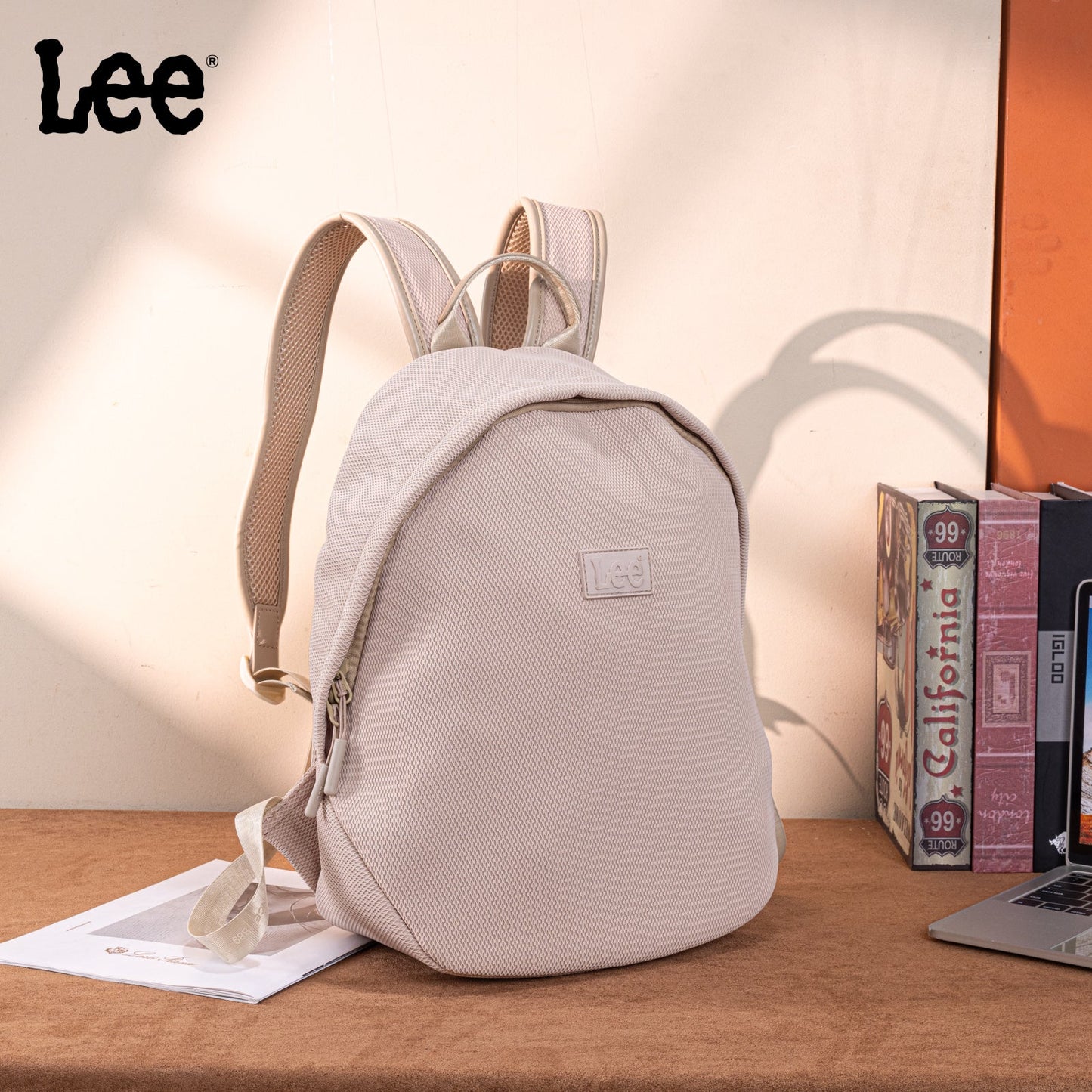 LEE67-001  LEE Basic Light-Weight Polyester Backpack