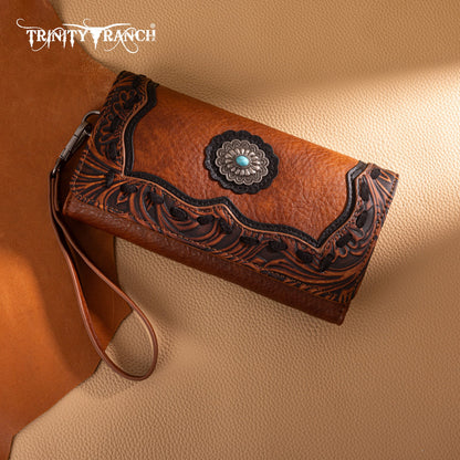 TR192-W002  Trinity Ranch Concho Collection Wallet