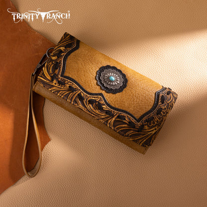 TR192-W002  Trinity Ranch Concho Collection Wallet