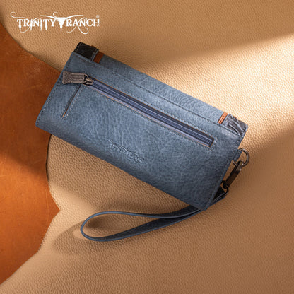 TR192-W002  Trinity Ranch Concho Collection Wallet