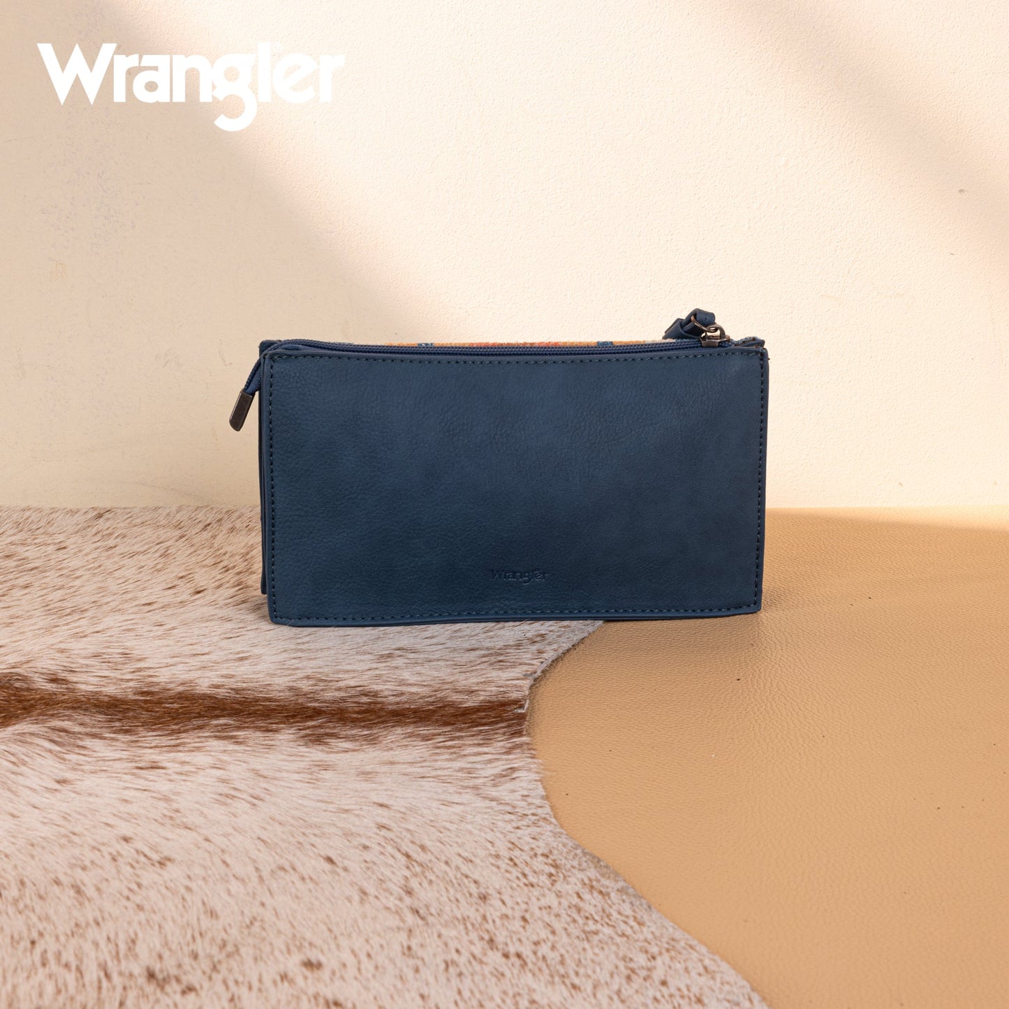 WG275-181  Wrangler Sherpa Aztec Canvas  Clutch -Jean