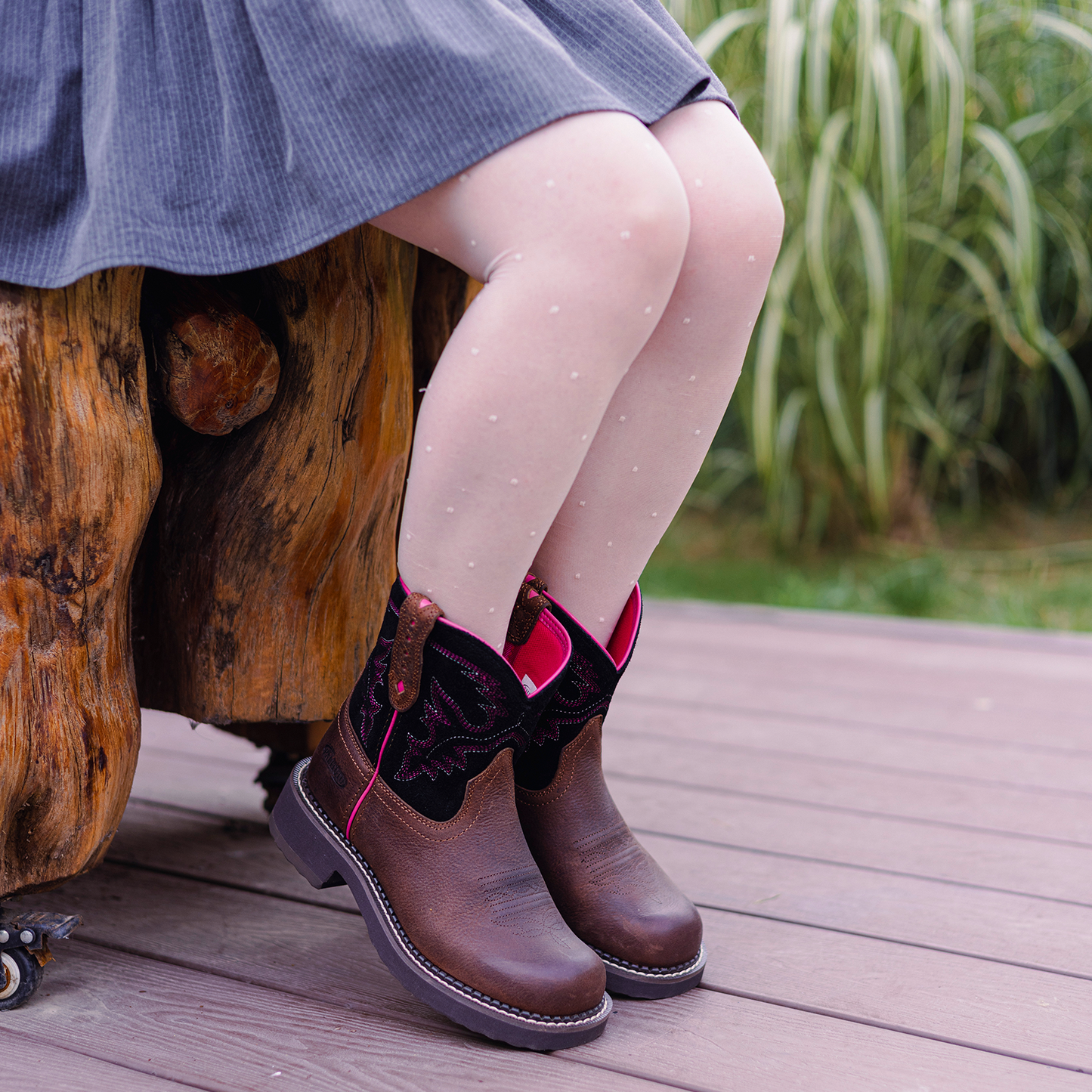 Palitutu PLT303605 Women's Mid-calf Western Boots - Full Grain Leather, Round Toe