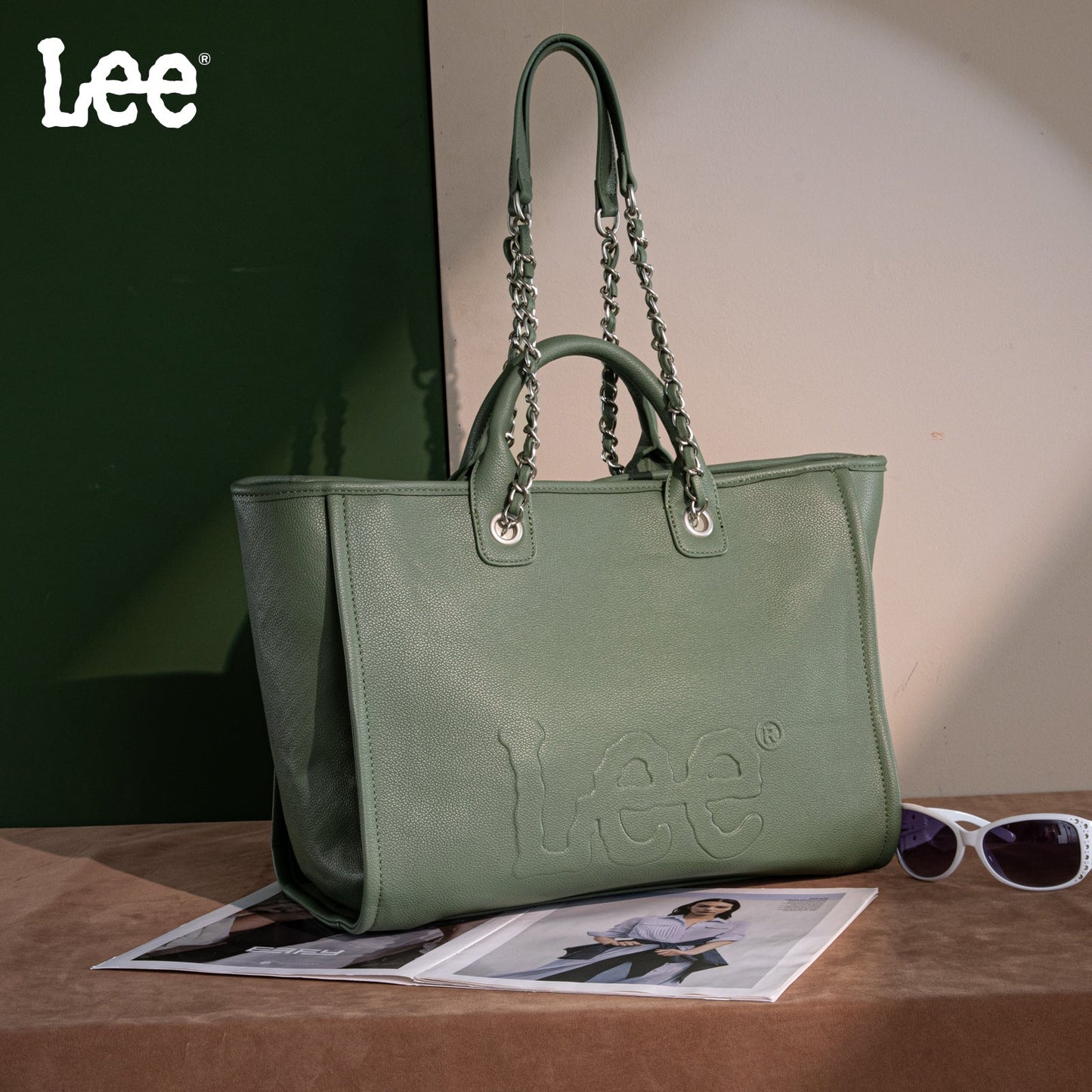 LEE46-345  LEE Top Handle/Chain Strap Wide Tote