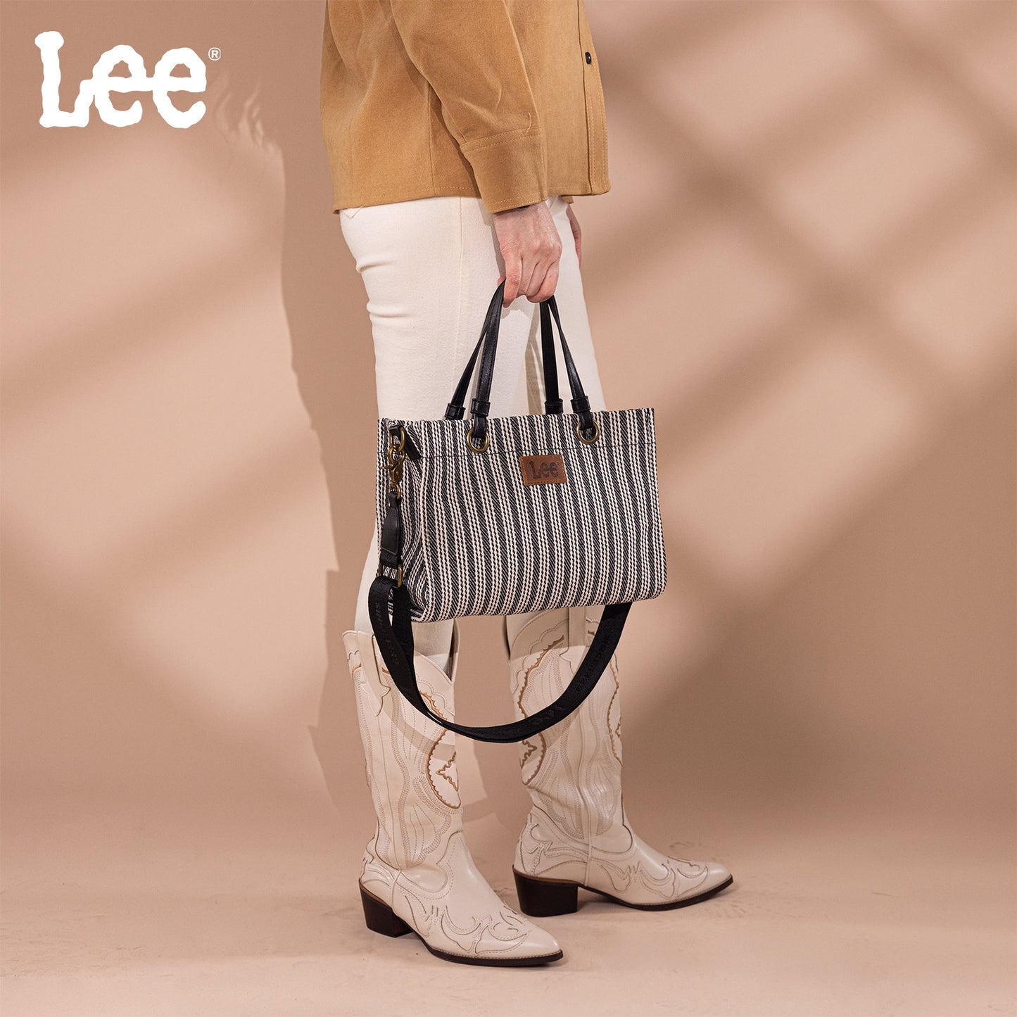 LEE55-001  LEE Striped Collection Canvas Carry-All Tote Bag