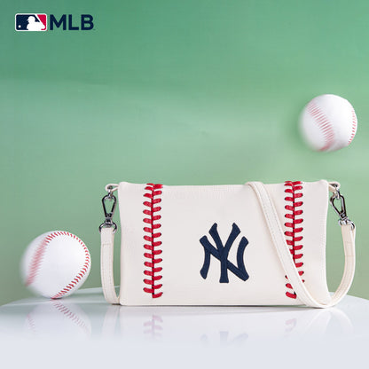 MLB-NY106 MLB New York Yankees Team Bi-Fold Clutch/Crossbody