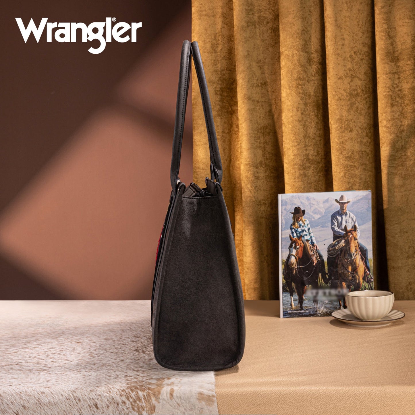 WG226G-8119  Wrangler Tooled Aztec Pattern Print Concealed Carry Large Tote - Black