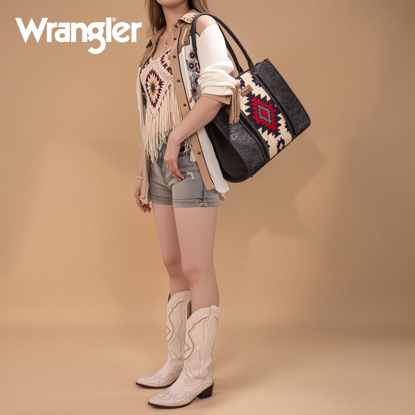 WG226G-8119  Wrangler Tooled Aztec Pattern Print Concealed Carry Large Tote - Black