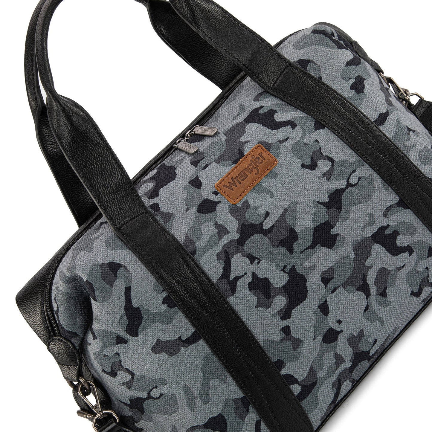 WG286-5110 Wrangler Camo Print Collection Duffle Bag -Black