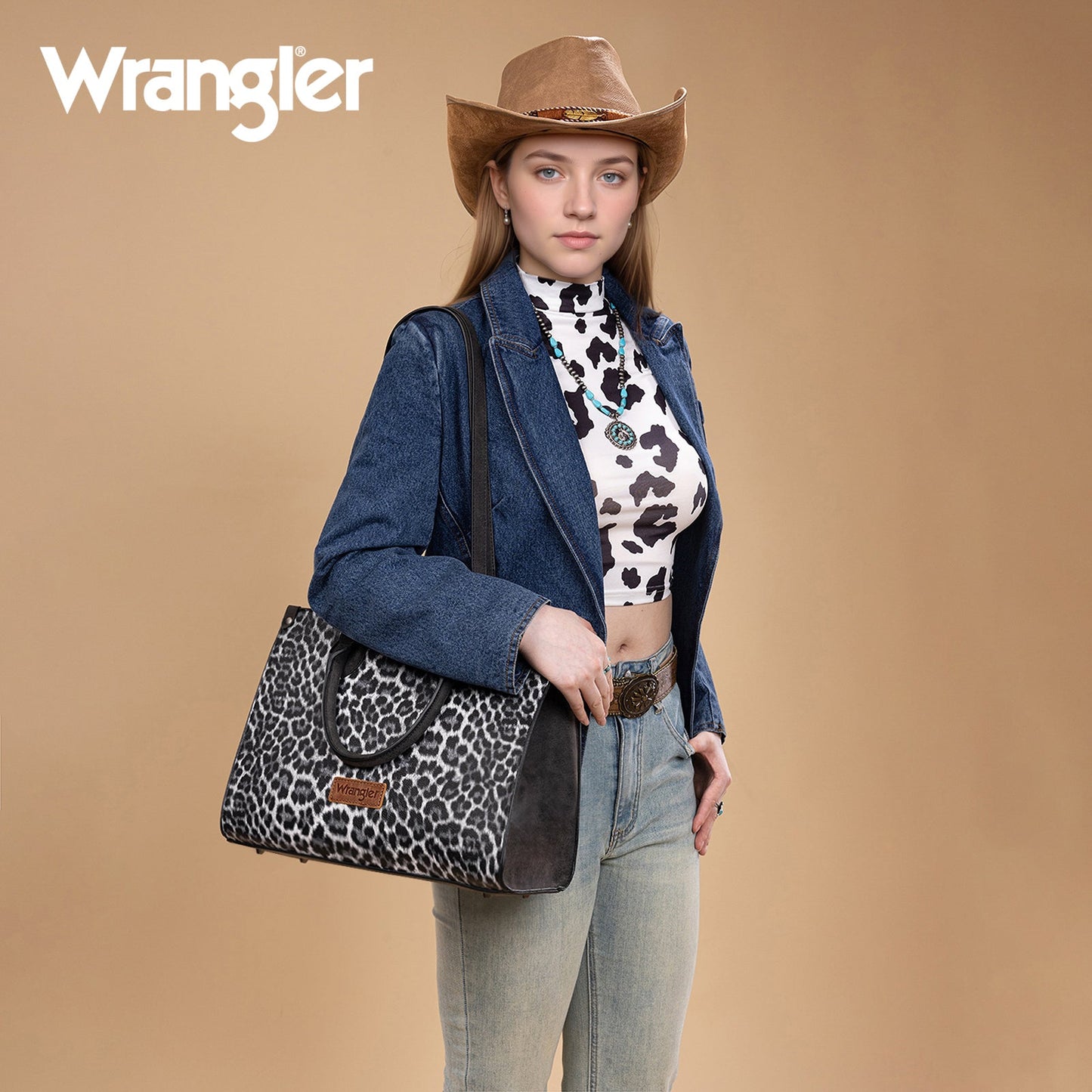 WG296-8625BK    Wrangler Leopard Print Wide Tote Bag/Crossbody