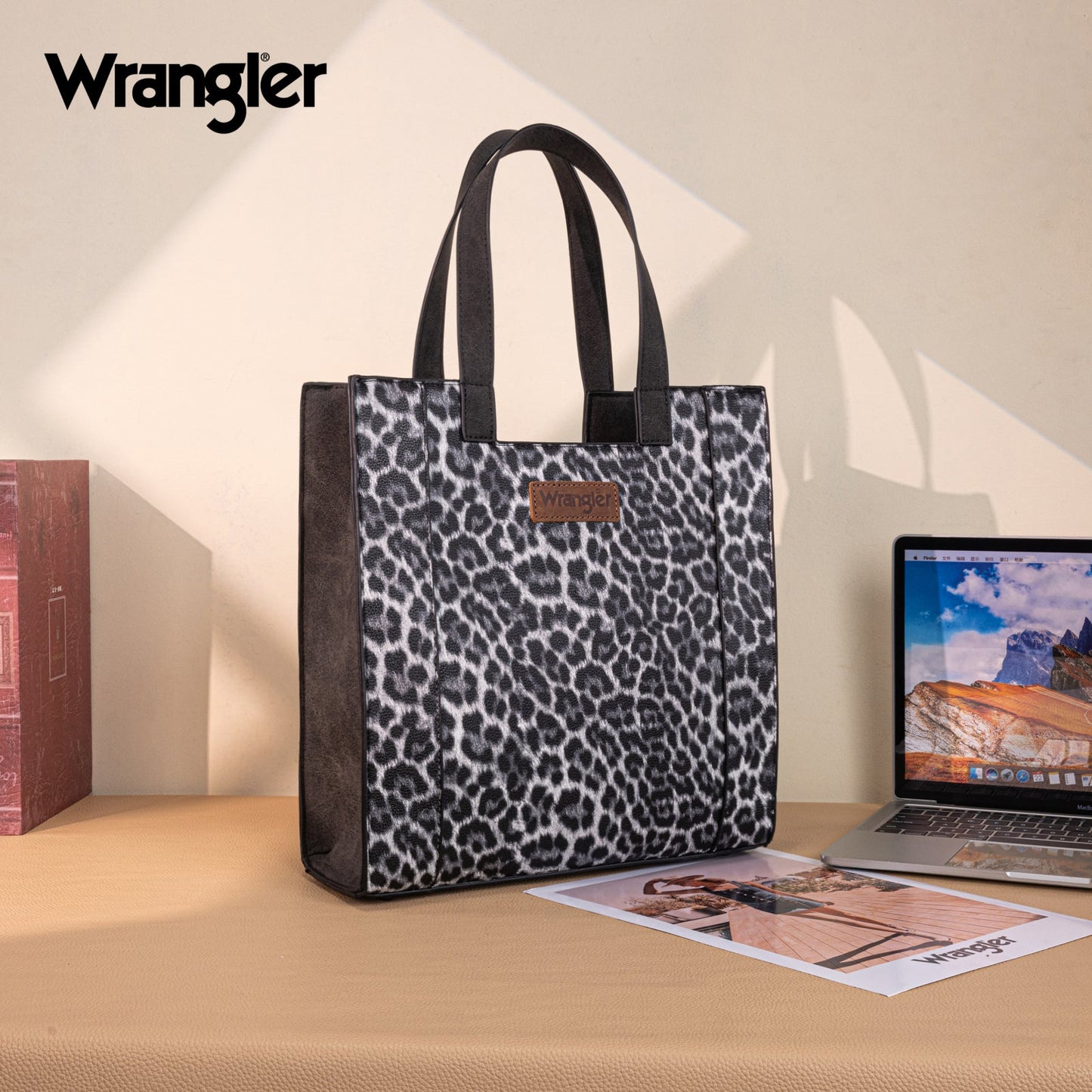 WG296-8900BK   Wrangler Leopard Print Tote Bag- Black