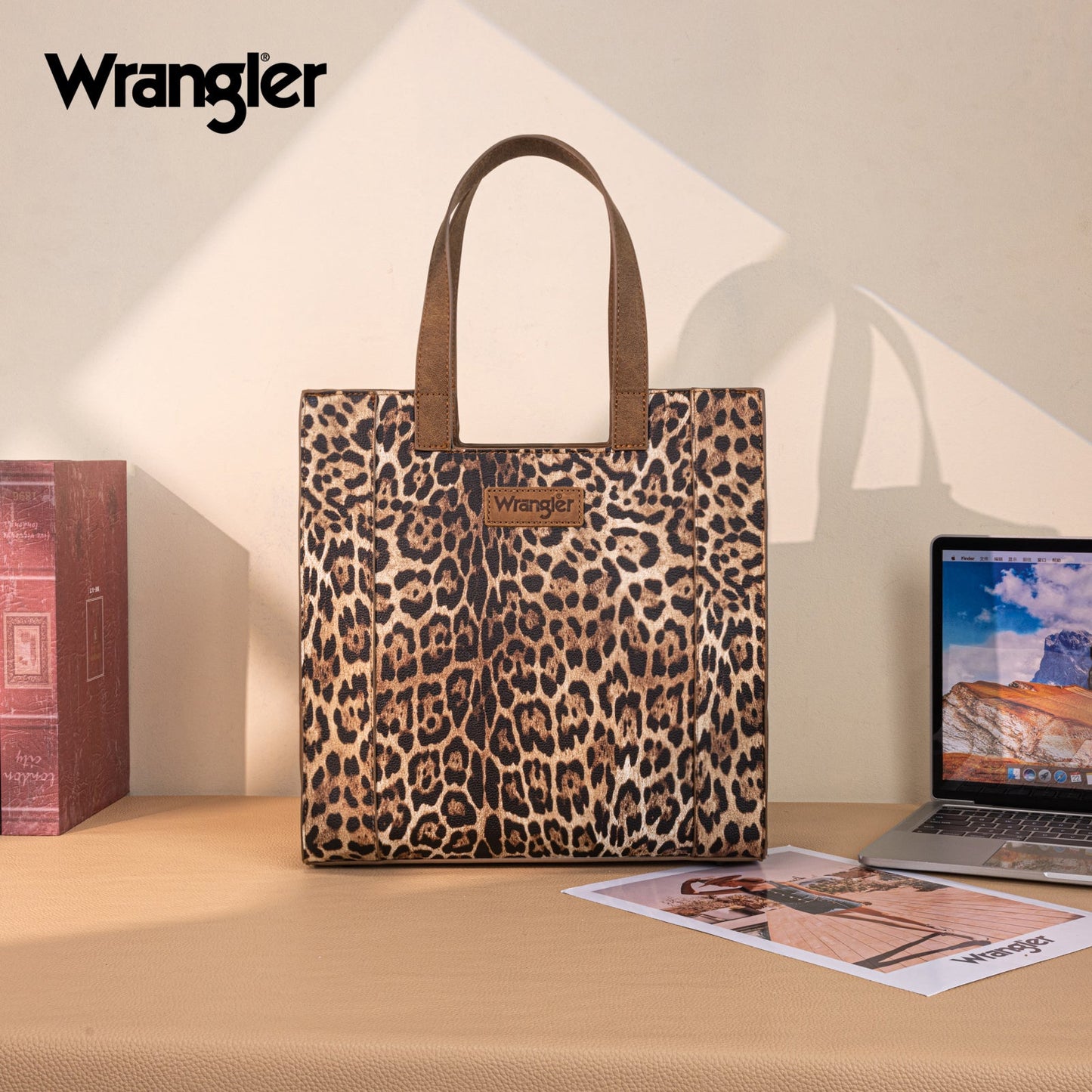WG296-8900BR    Wrangler Leopard Print Tote Bag- Brown